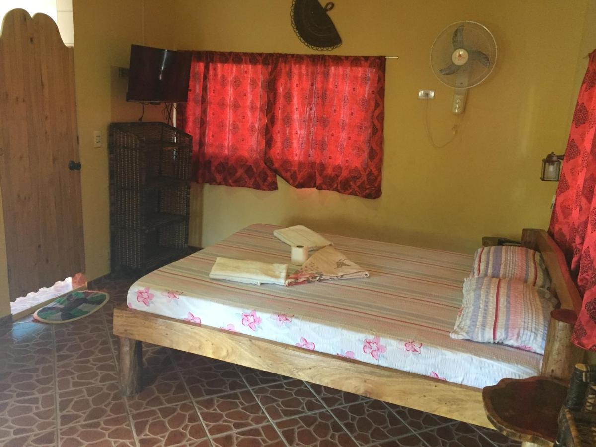 Buenaventura Beachresort Nauhang Ngoại thất bức ảnh