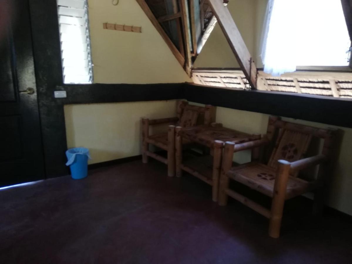 Buenaventura Beachresort Nauhang Ngoại thất bức ảnh